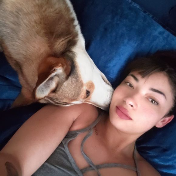 Meet your Posher, Danielle - Picture 1 of 1